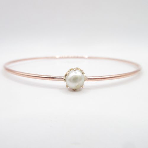 Claw Set Pearl Rose Gold Bangle