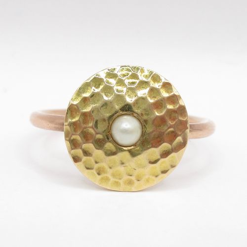 Pearl Hammered Disc Ring