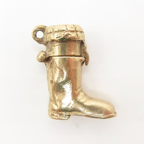 Vintage British Gold Puss in Boot Charm